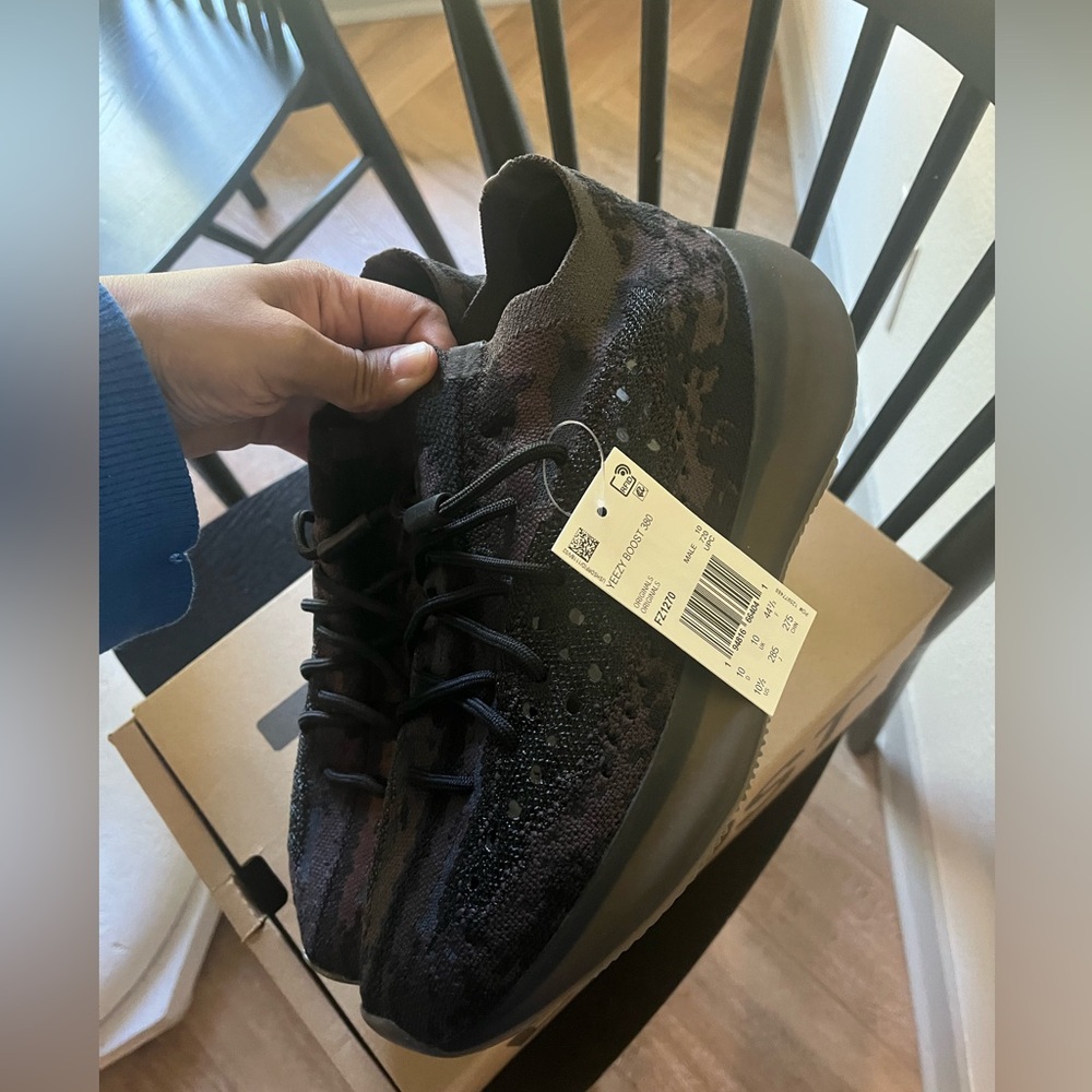 Yeezy Boost 380 Sz 10.5